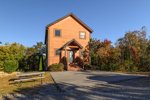 Photo of 766 Park Vista Way, Gatlinburg, TN 37738 (MLS # 1320036)