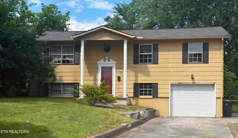 Photo of 1716 Garden View Lane, Knoxville, TN 37912 (MLS # 1344642)