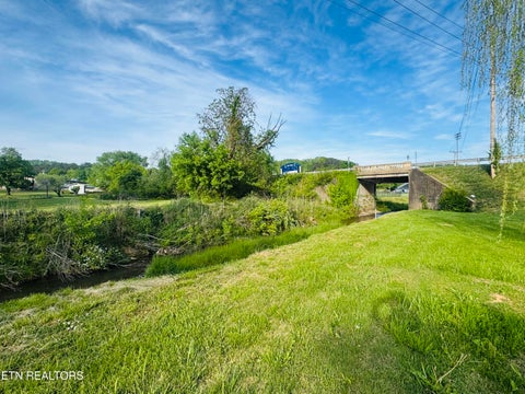 Tiny photo for 208 Leach Ave, Rocky Top, TN 37769 (MLS # 1337795)