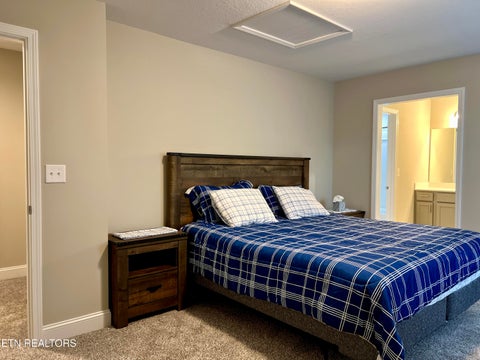 Tiny photo for 109 E Elderberry St, Oak Ridge, TN 37830 (MLS # 1323791)