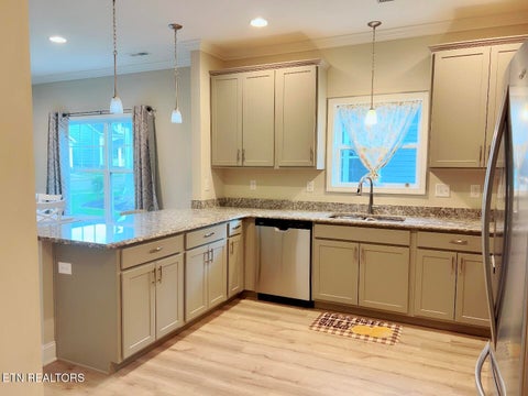 Tiny photo for 109 E Elderberry St, Oak Ridge, TN 37830 (MLS # 1323791)