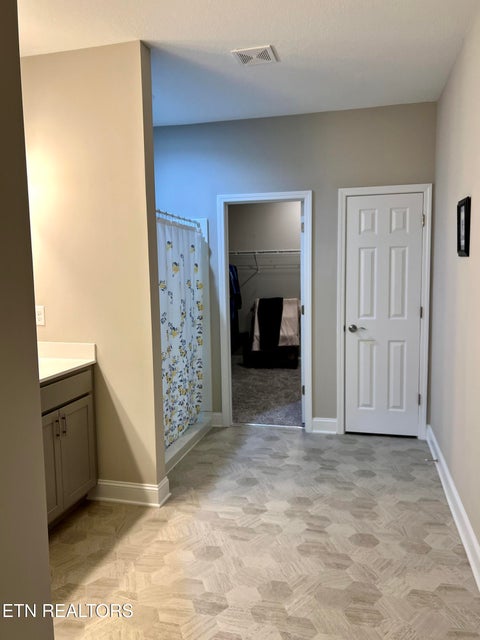 Tiny photo for 109 E Elderberry St, Oak Ridge, TN 37830 (MLS # 1323791)