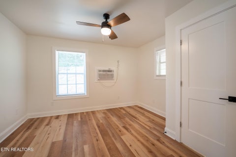 Tiny photo for 1150 Lake City Hwy, Clinton, TN 37716 (MLS # 1356244)