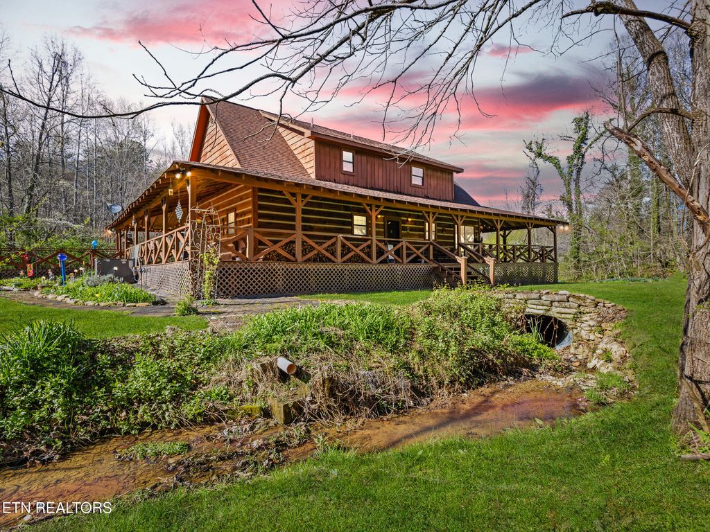 Photo of 1215 Old Piney Rd, Maryville, TN 37803 (MLS # 1334535)