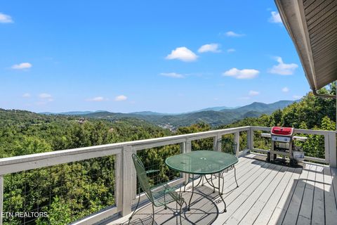 Tiny photo for 1839 Zurich Court Ct, Gatlinburg, TN 37738 (MLS # 1317486)