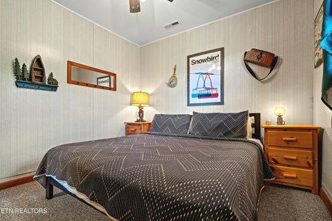 Tiny photo for 1839 Zurich Court Ct, Gatlinburg, TN 37738 (MLS # 1317486)