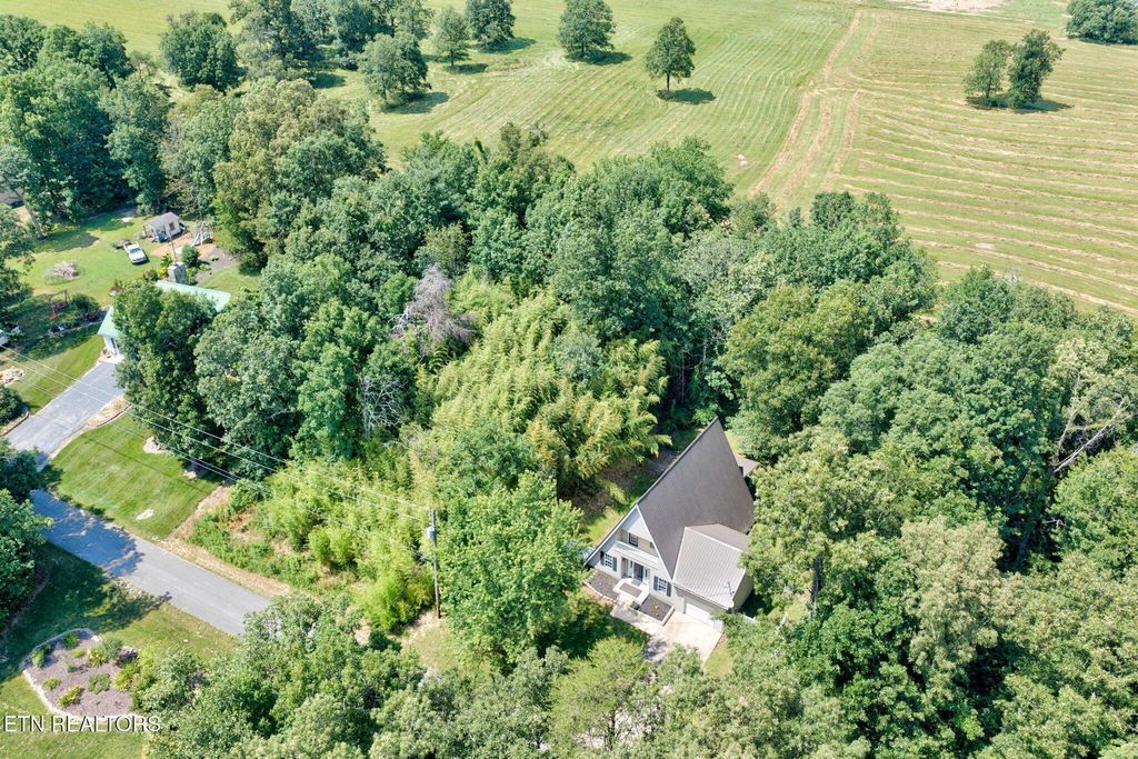 Photo of 2223 Wichita Drive, Crossville, TN 38572 (MLS # 1345389)