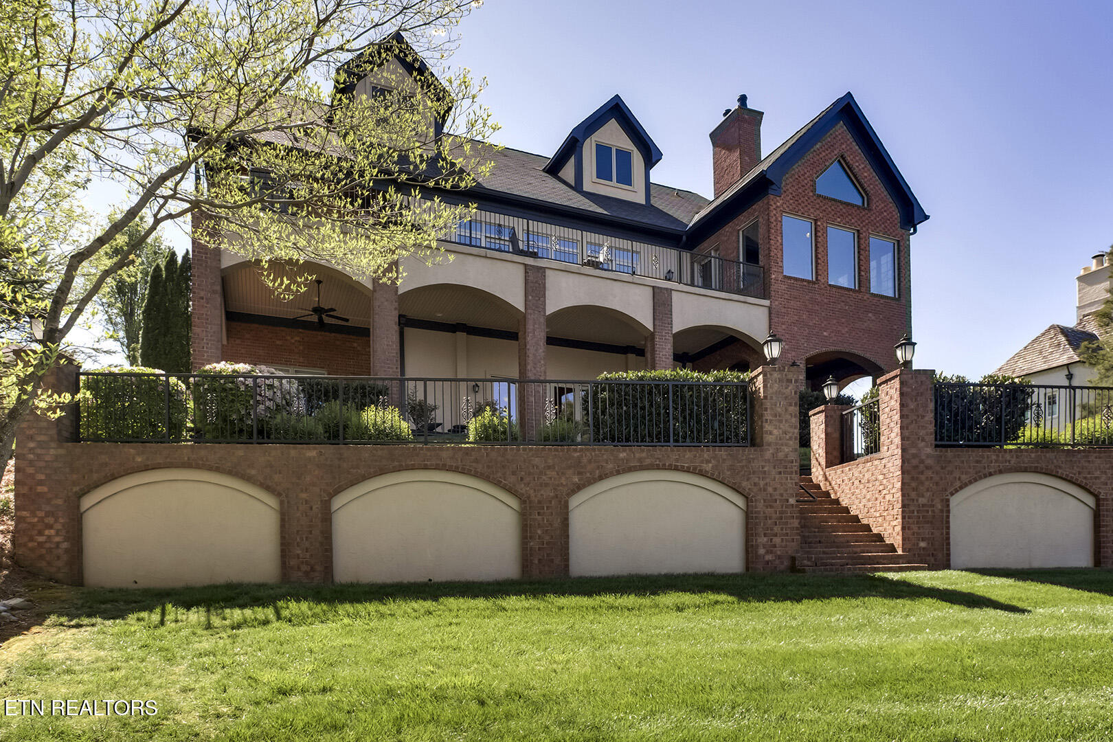 18128 Lighthouse Pointe Drive