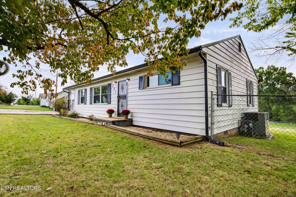 Photo of 1501 Boyds Creek Hwy, Seymour, TN 37865 (MLS # 1359069)