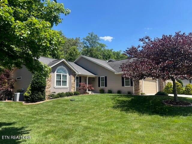 Photo of 14 Heatherhurst Court, Crossville, TN 38558 (MLS # 1343692)