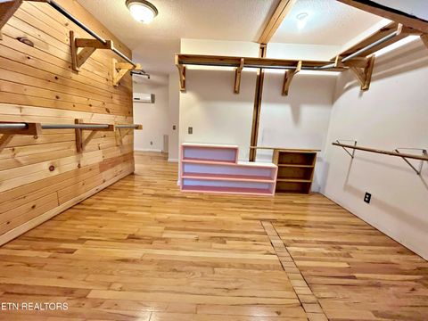 Tiny photo for 195 County Road 71, Riceville, TN 37370 (MLS # 1325882)