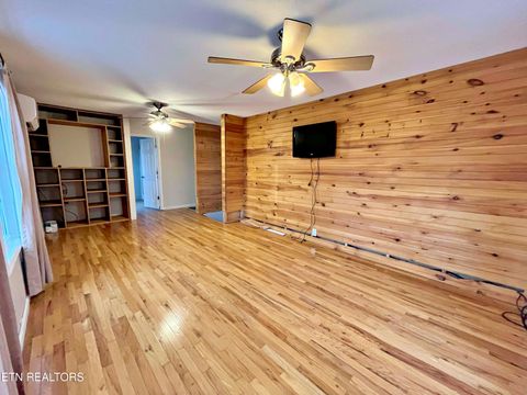 Tiny photo for 195 County Road 71, Riceville, TN 37370 (MLS # 1325882)