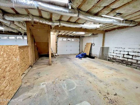 Tiny photo for 195 County Road 71, Riceville, TN 37370 (MLS # 1325882)