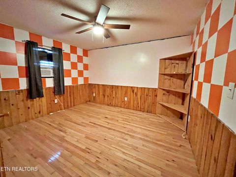 Tiny photo for 195 County Road 71, Riceville, TN 37370 (MLS # 1325882)