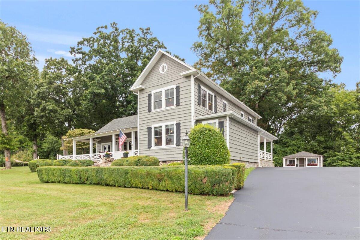 517 Oaken Gate Court