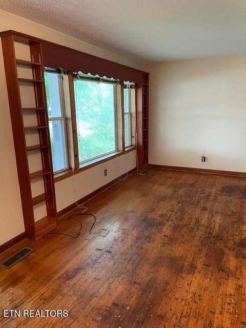 Tiny photo for 407 Highland Drive, Clinton, TN 37716 (MLS # 1346730)