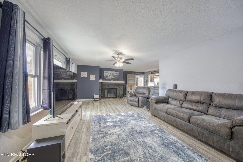 Photo of 3810 Buffat Mill Rd, Knoxville, TN 37914 (MLS # 1332816)