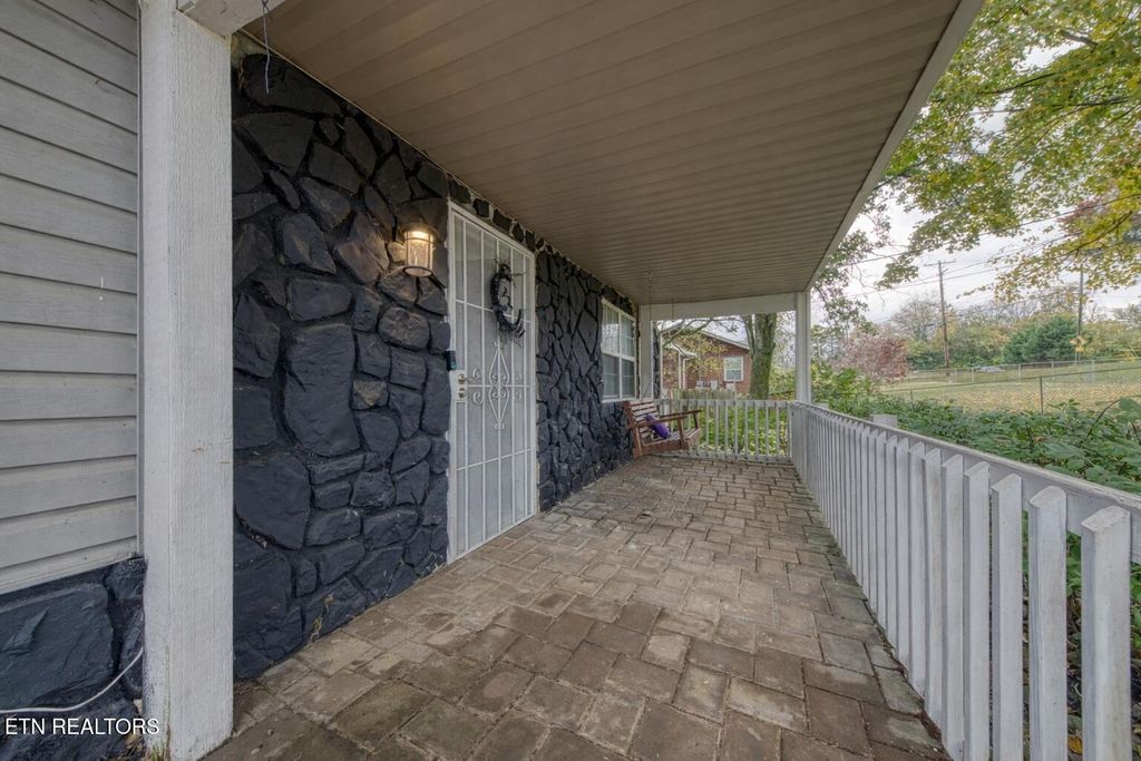 Photo of 3810 Buffat Mill Rd, Knoxville, TN 37914 (MLS # 1332816)