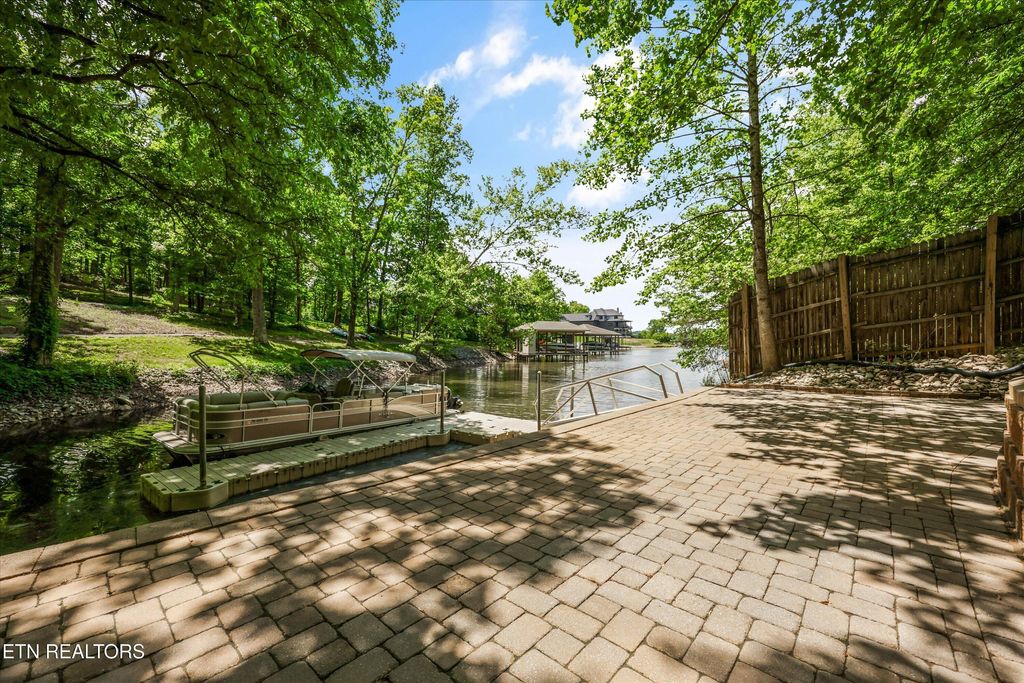 Photo of 1121 S Sequoyah Drive, Friendsville, TN 37737 (MLS # 1339188)