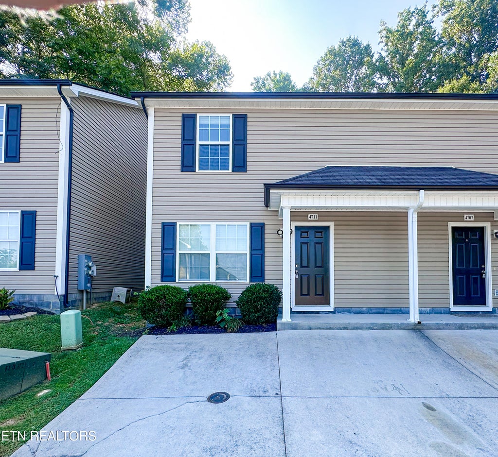 Photo of 4711 Forest Landing Way, Knoxville, TN 37918 (MLS # 1274600)