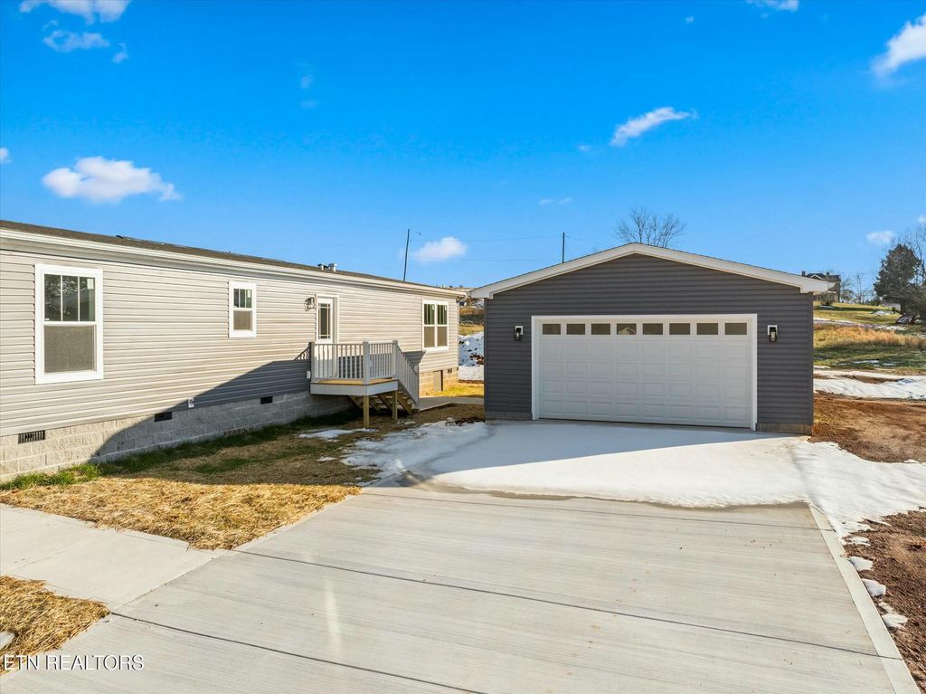 Photo of 171 Dode St, Sweetwater, TN 37874 (MLS # 1287169)