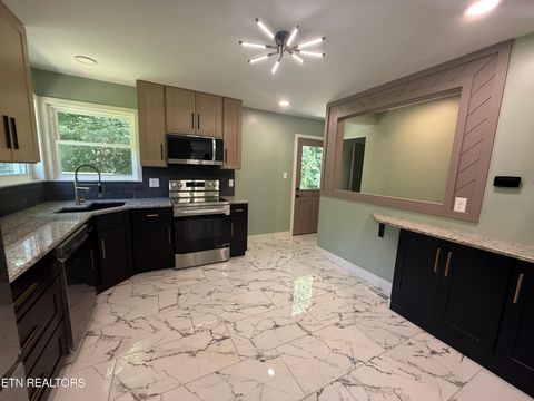 Tiny photo for 924 Lester Rd, Knoxville, TN 37920 (MLS # 1325321)