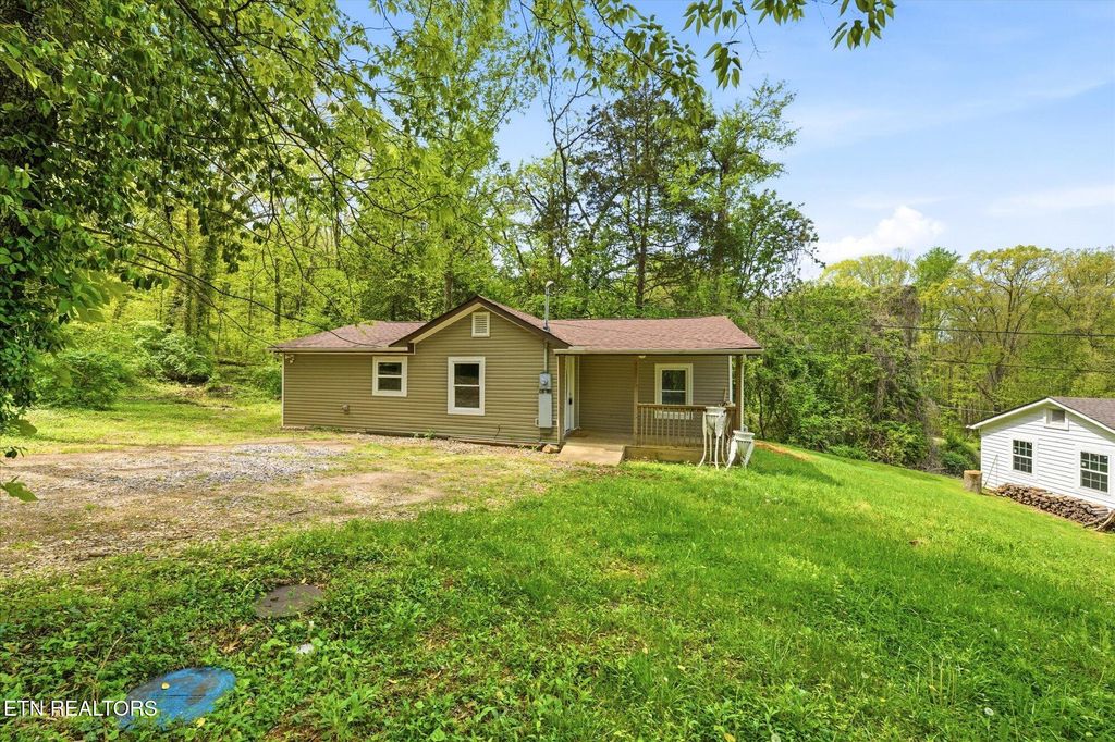 Photo of 47374735 Old Guinn Rd, Knoxville, TN 37931 (MLS # 1337926)