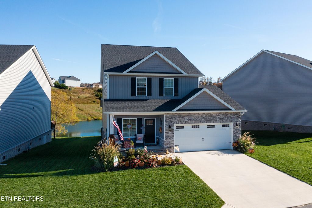 Photo of 121 E Fortenberry St, Oak Ridge, TN 37830 (MLS # 1321180)