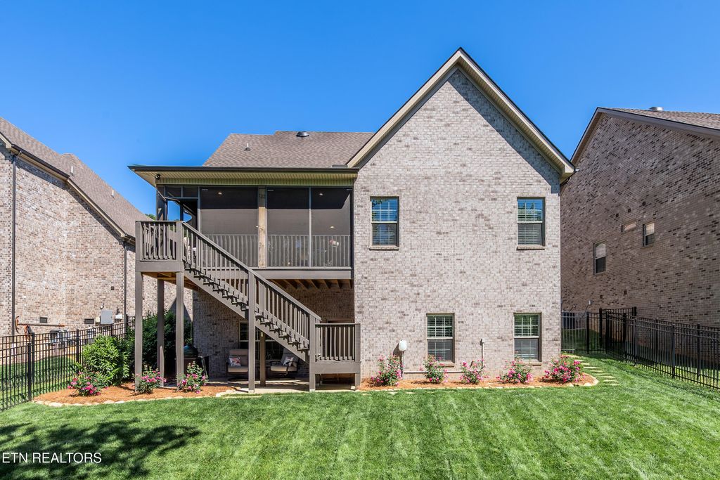 Photo of 1025 Westland Creek Blvd, Knoxville, TN 37923 (MLS # 1340713)