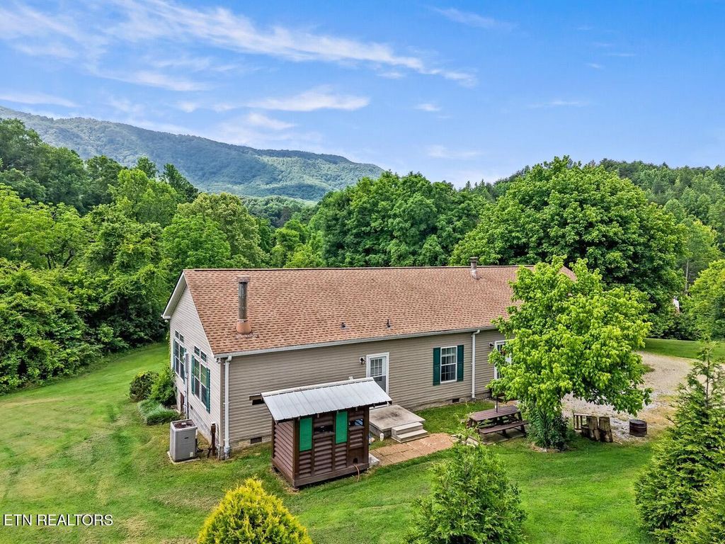 Photo of 1914 Old Chilhowee Rd, Seymour, TN 37865 (MLS # 1305230)