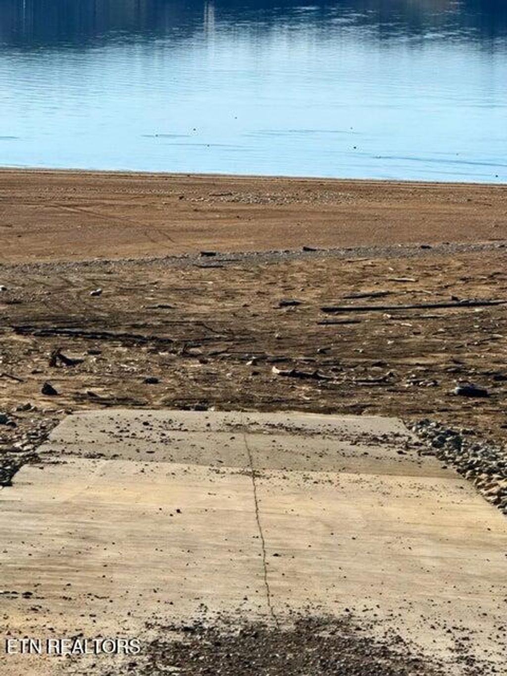 Photo of 4142 Mayflower Lane, Dandridge, TN 37725 (MLS # 1329767)