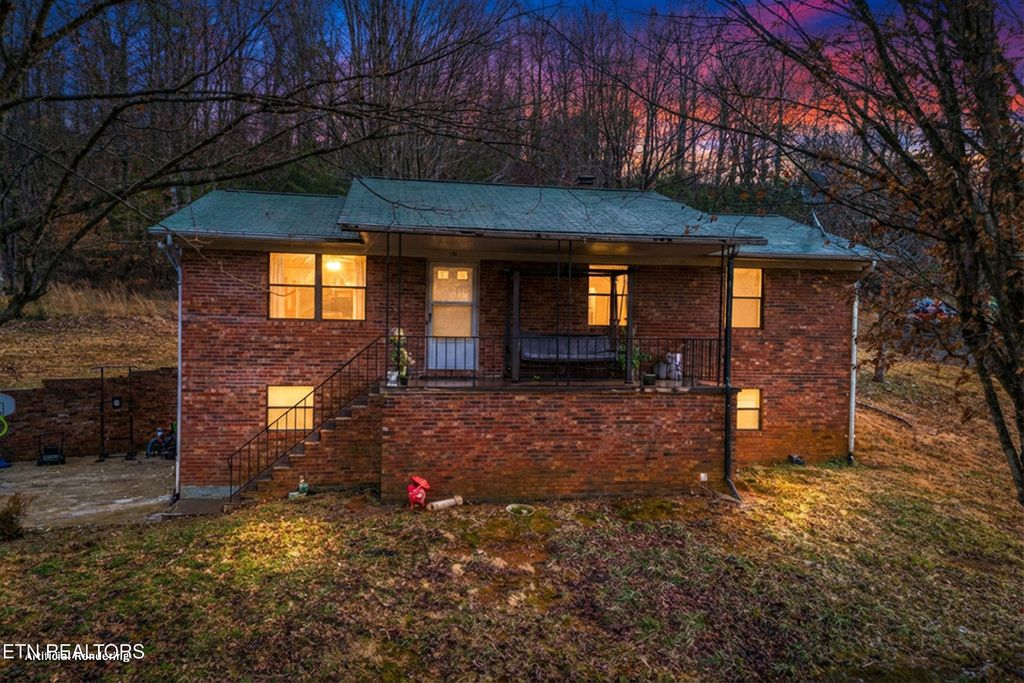 Photo of 1756 Mansfield Gap Rd, Talbott, TN 37877 (MLS # 1325139)