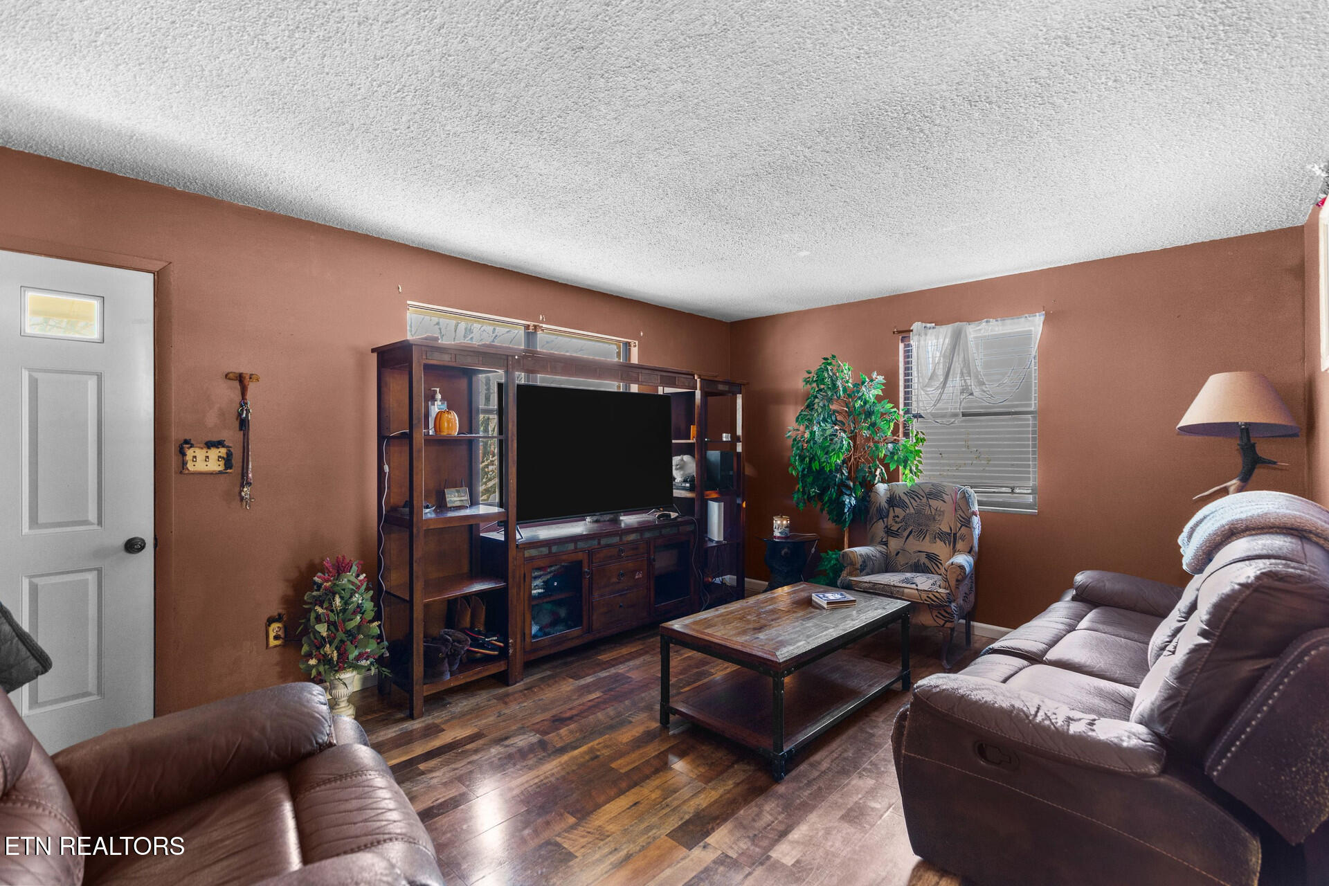 1756 Mansfield Gap Rd