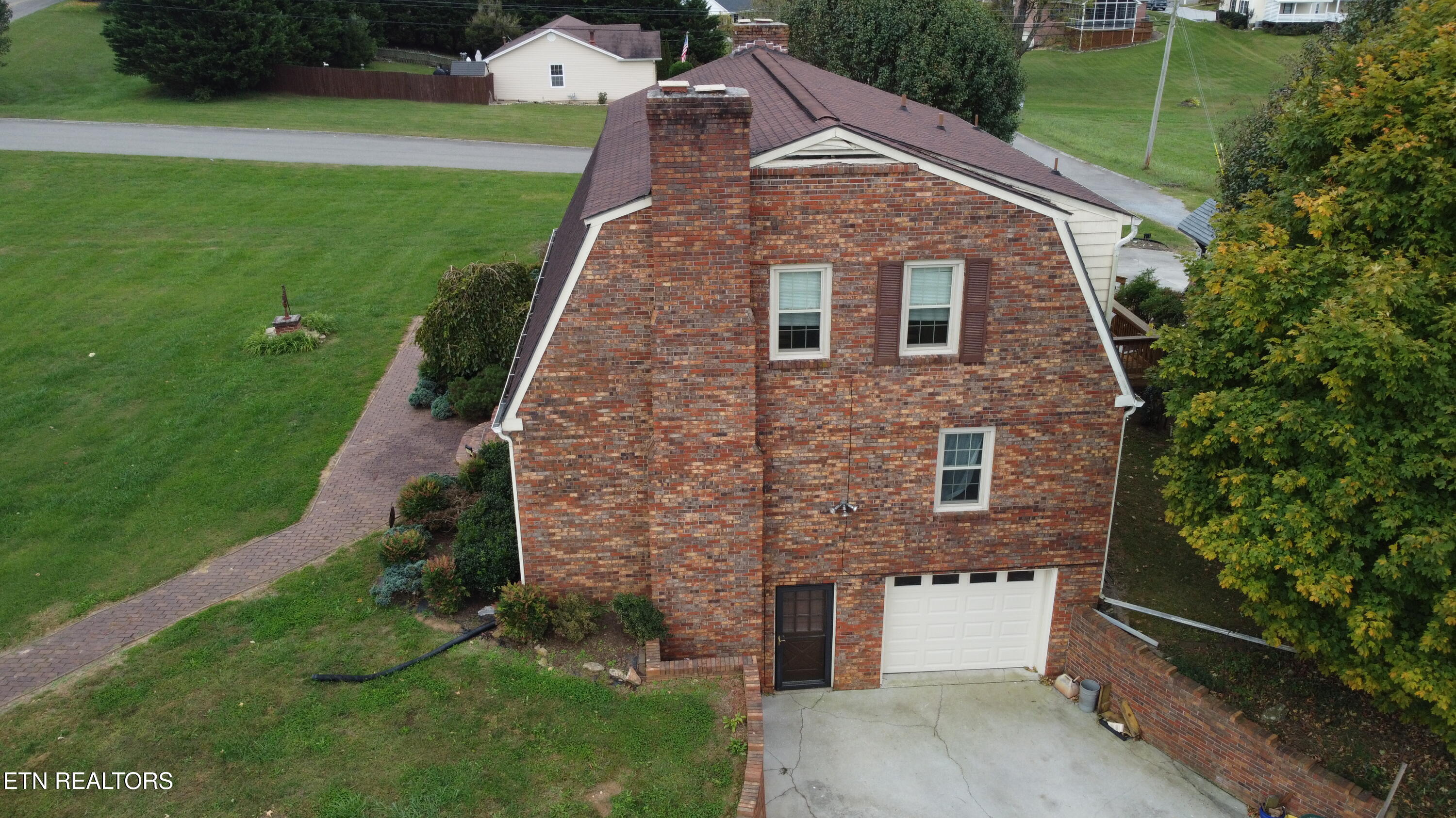 985 Kidwell Ridge Rd