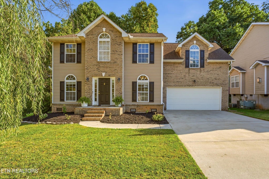 Photo of 5838 Wall Flower Lane, Knoxville, TN 37924 (MLS # 1354983)