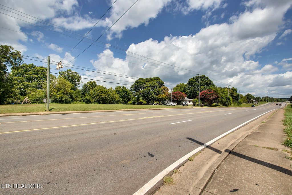 Photo of S Amhurst Place, Englewood, TN 37329 (MLS # 1273764)