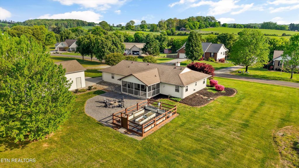 Photo of 1631 Sams Drive, Dandridge, TN 37725 (MLS # 1337339)