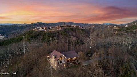 Tiny photo for 835 Perry Drive, Gatlinburg, TN 37738 (MLS # 1328557)
