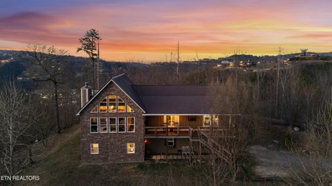 Tiny photo for 835 Perry Drive, Gatlinburg, TN 37738 (MLS # 1328557)