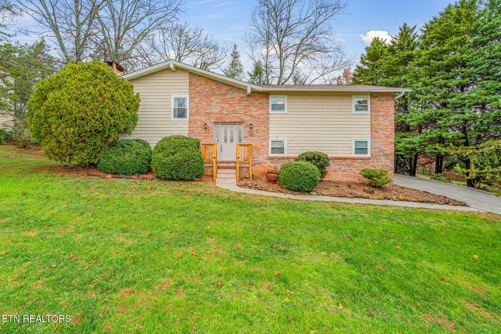 Photo of 8903 Ormand Lane, Knoxville, TN 37923 (MLS # 1323268)