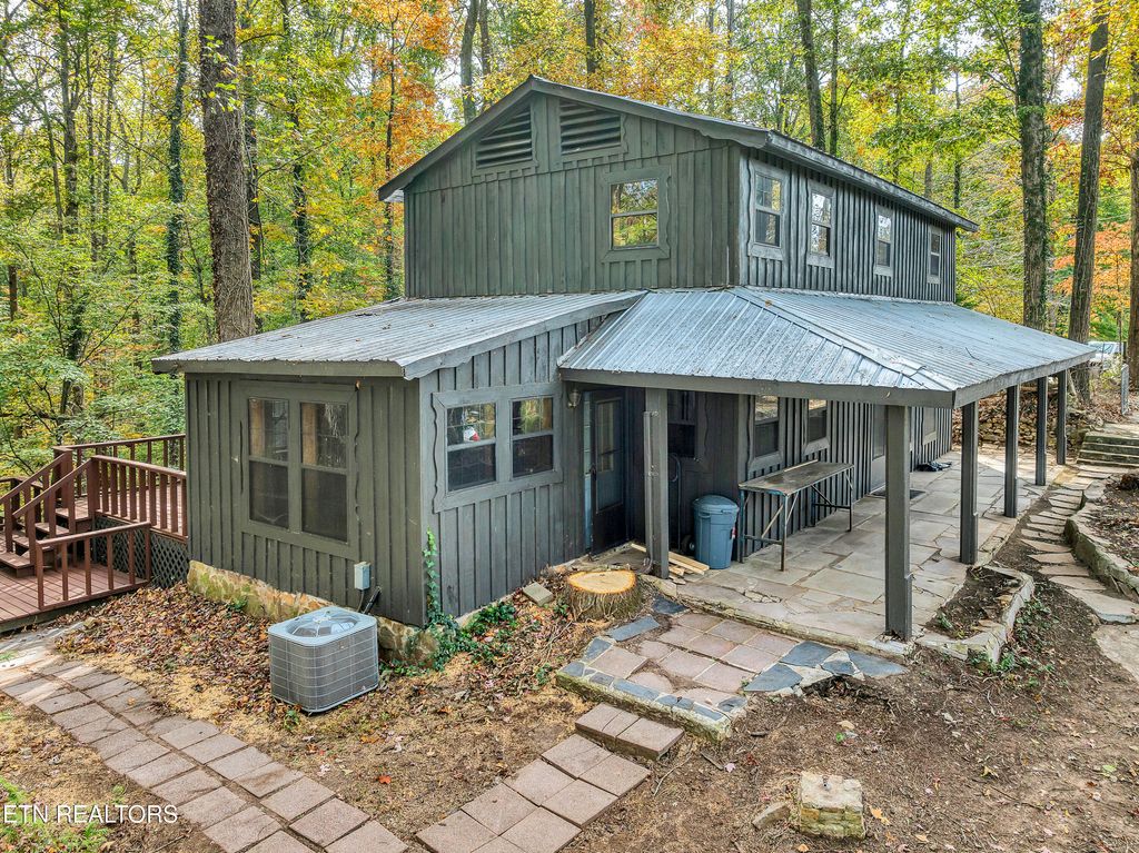 Photo of 1012 Freda Lane, Friendsville, TN 37737 (MLS # 1319936)