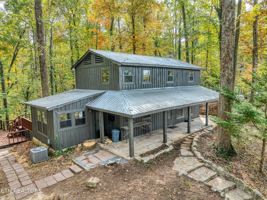 Photo of 1012 Freda Lane, Friendsville, TN 37737 (MLS # 1319936)
