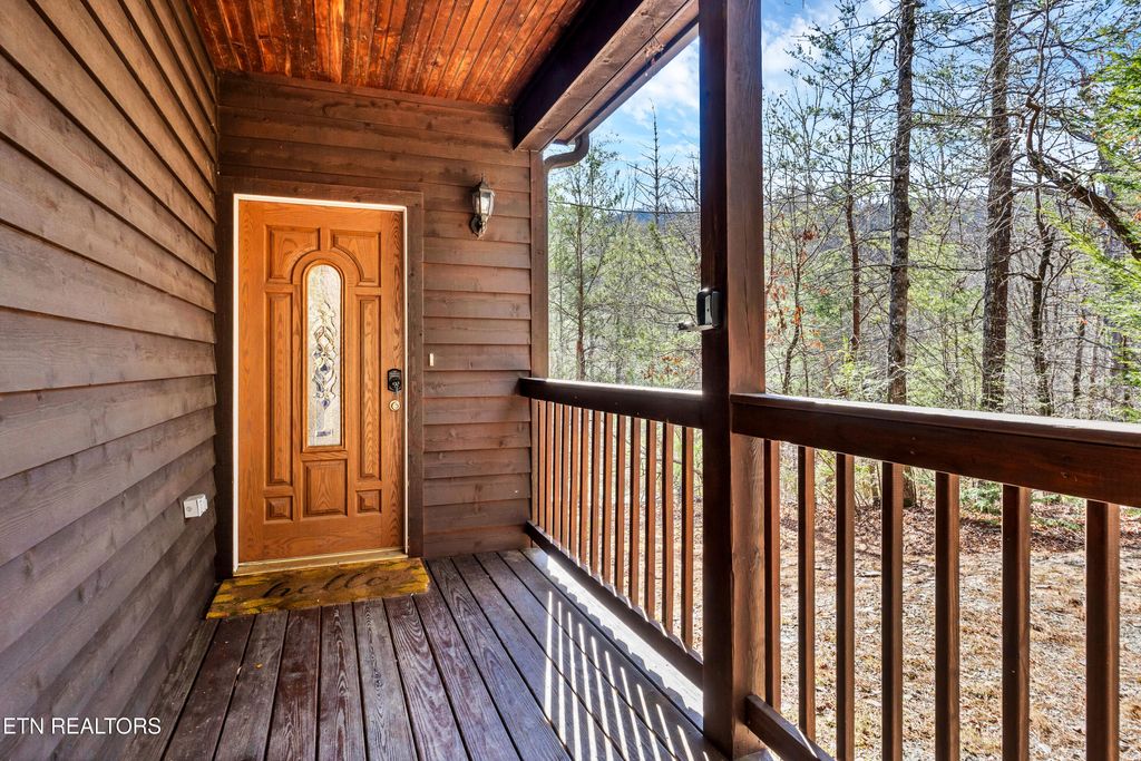 Photo of 319 Rainbow Circle, Townsend, TN 37882 (MLS # 1326458)