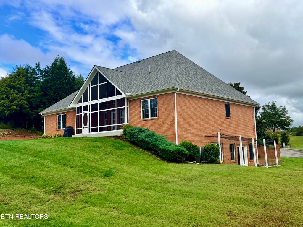 Photo of 252 Links Court, Tazewell, TN 37879 (MLS # 1357937)