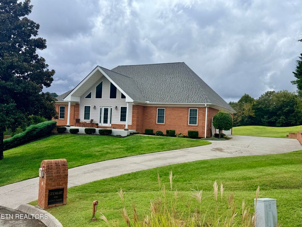 Photo of 252 Links Court, Tazewell, TN 37879 (MLS # 1357937)