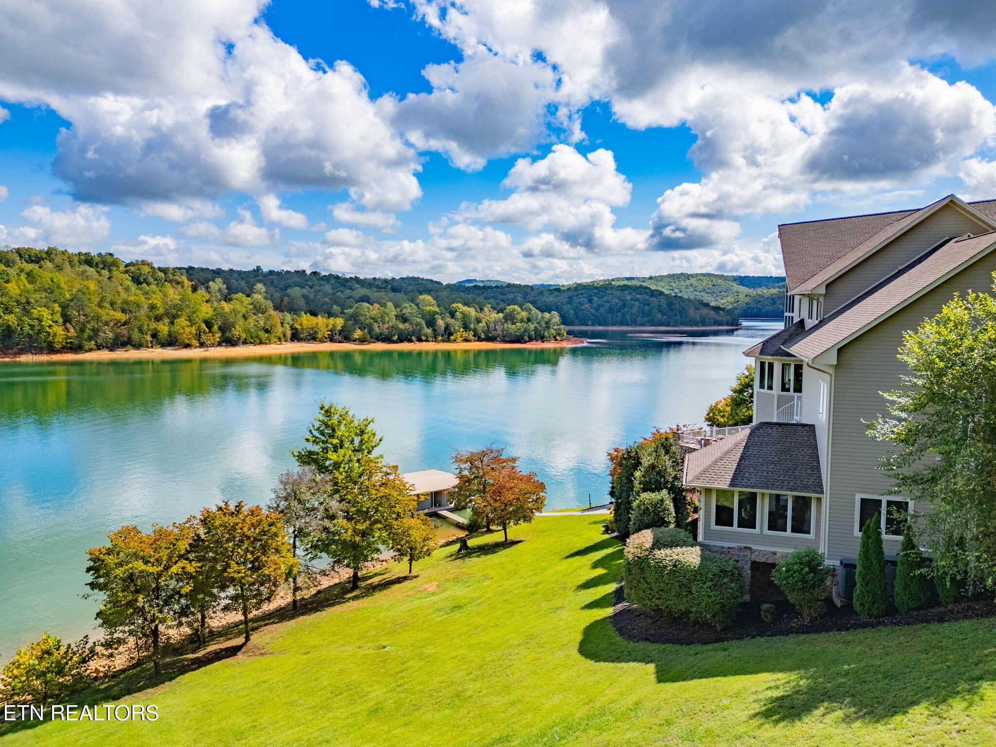643 Crown Pointe Rd