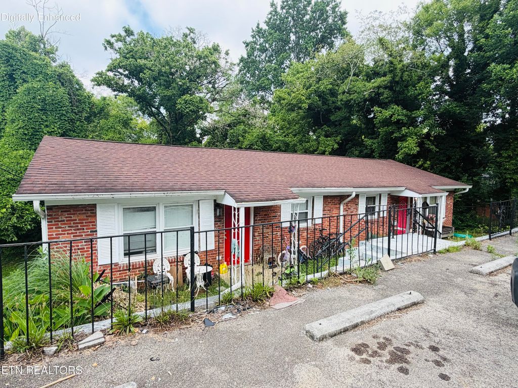 Photo of 927 Biddle St, Knoxville, TN 37914 (MLS # 1344412)