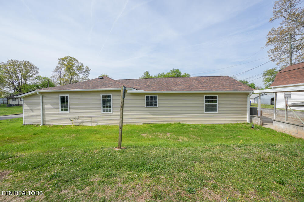 863 Cedar St