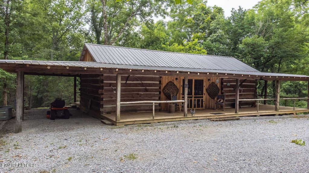 Photo of 3280 Ballplay Rd, Madisonville, TN 37354 (MLS # 1296634)