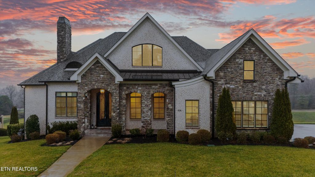 Photo of 614 Barnsley Rd, Knoxville, TN 37934 (MLS # 1326074)